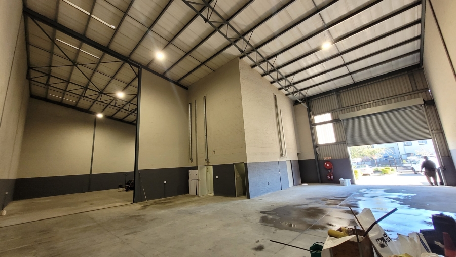 To Let commercial Property for Rent in Stikland Western Cape